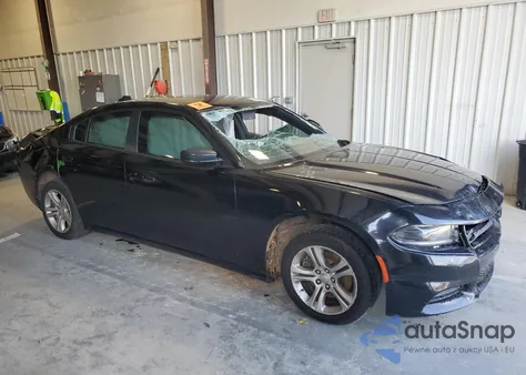 2019 Dodge Charger Sxt z USA, uszkodzony, nr VIN 2C3CDXBG1KH664833